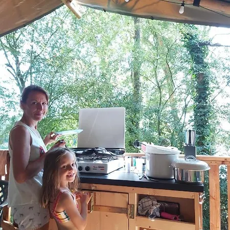 Tente Safari De Luxe Pour 6 Personnes Luxury tent La Tardiere