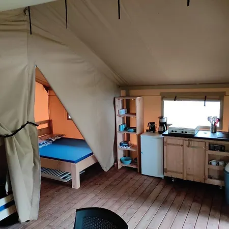 Tente Safari De Luxe Pour 6 Personnes Luxury tent La Tardiere